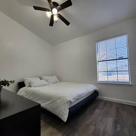 Spacious Family Home In Round Rock W Private Yard Exterior photo